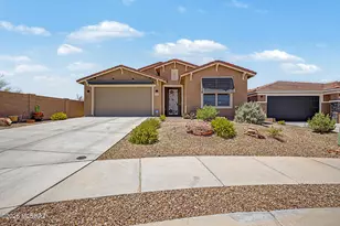 10462 E Silver Fox Dr, Tucson, AZ 85748 - Photo 1