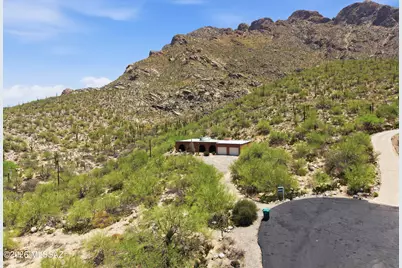 561 E San Moritz Place, Oro Valley, AZ 85704 - Photo 1
