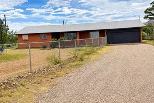 2257 N Appaloosa Pl, Huachuca City, AZ 85616 - Photo 1
