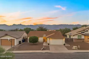 10209 E Foxmoor Dr, Tucson, AZ 85748 - Photo 1