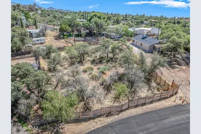 555 W Camino Yucca, Oracle, AZ 85623 - Photo 1