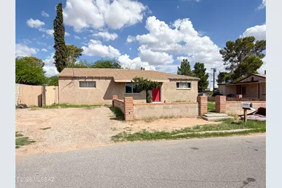 2403 S Holly Stravenue, Tucson, AZ 85713 - Photo 1
