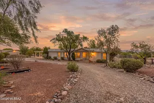 5705 E Farmridge Dr, Tucson, AZ 85756 - Photo 1