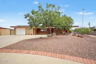 1601 S Prudence Rd, Tucson, AZ 85710 - Photo 1