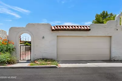 275 E Via Terrenal, Green Valley, AZ 85614 - Photo 1