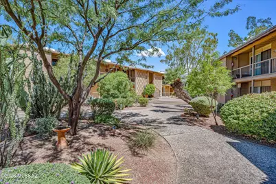 4 W Greenock Drive #4AA, Tucson, AZ 85737 - Photo 1