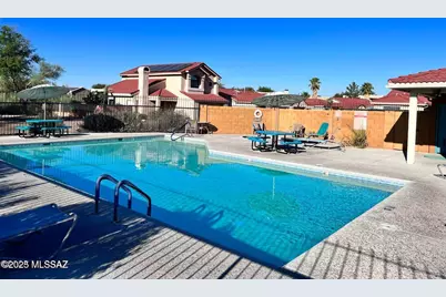 10407 N Fair Desert Drive, Tucson, AZ 85737 - Photo 1