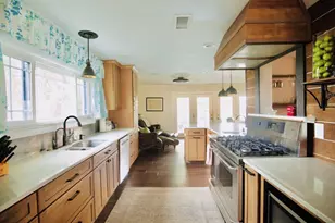 731 Sailfish Dr, Fort Walton Beach, FL 32548 - Photo 7