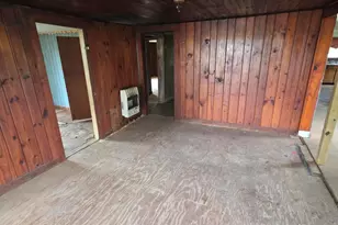 8094 Hwy 393, Laurel Hill, FL 32567 - Photo 5