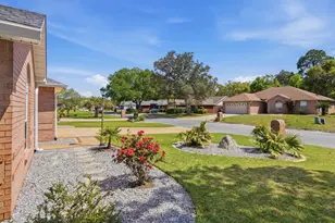 7983 Lola Cir, Navarre, FL 32566 - Photo 5