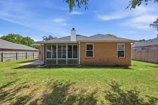 7983 Lola Cir, Navarre, FL 32566 - Photo 33