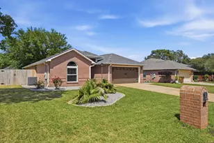 7983 Lola Cir, Navarre, FL 32566 - Photo 3