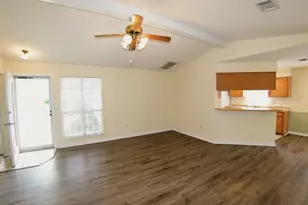 155 Meadowbrook Ct, Niceville, FL 32578 - Photo 3