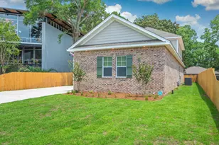 28 A Meigs Dr, Shalimar, FL 32579 - Photo 3