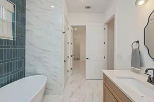 28 A Meigs Dr, Shalimar, FL 32579 - Photo 59