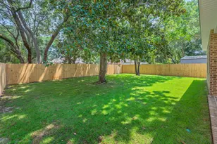 28 A Meigs Dr, Shalimar, FL 32579 - Photo 67