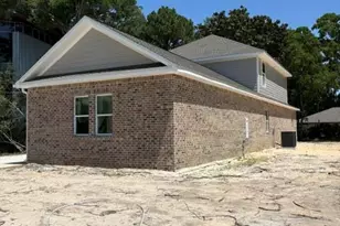 28 A Meigs Dr, Shalimar, FL 32579 - Photo 3