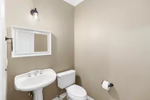 1184 N Bayshore Dr, Valparaiso, FL 32580 - Photo 27