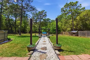 2625 Lincoln Rd, Navarre, FL 32566 - Photo 35