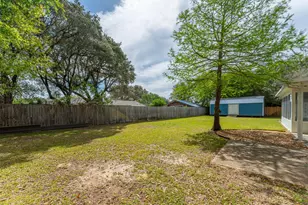 1568 Phyllis Ct, Gulf Breeze, FL 32563 - Photo 33