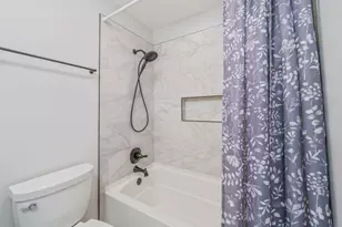 1568 Phyllis Ct, Gulf Breeze, FL 32563 - Photo 21