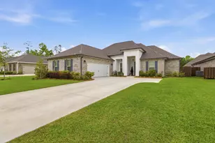140 Flora Ln, Freeport, FL 32439 - Photo 1