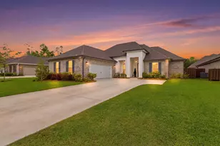 140 Flora Ln, Freeport, FL 32439 - Photo 1