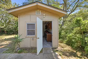 417 NW Sherry Circle, Fort Walton Beach, FL 32548 - Photo 27