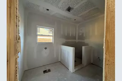 565 W Pine Street, Mary Esther, FL 32569 - Photo 5