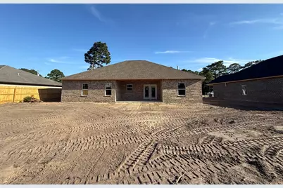 565 W Pine Street, Mary Esther, FL 32569 - Photo 9
