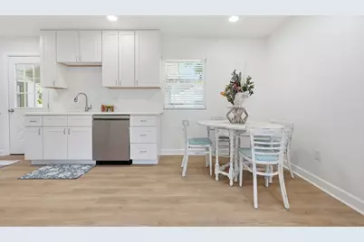 388 Davenport Avenue, Valparaiso, FL 32580 - Photo 1