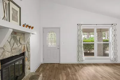 606 E Greenwood Cove, Niceville, FL 32578 - Photo 5