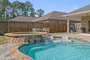 8334 New Orleans Ct, Navarre, FL 32566 - Photo 35