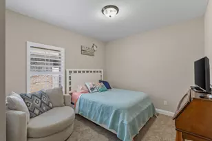 8334 New Orleans Ct, Navarre, FL 32566 - Photo 29