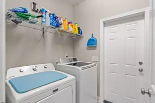 8334 New Orleans Ct, Navarre, FL 32566 - Photo 13