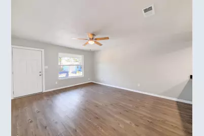 512 Landview Drive #D, Fort Walton Beach, FL 32547 - Photo 3