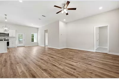 6136 Clover Street, Crestview, FL 32539 - Photo 3