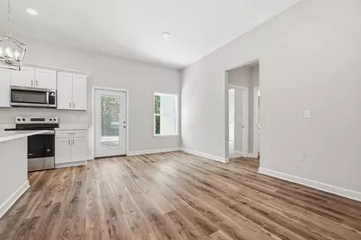 6136 Clover Street, Crestview, FL 32539 - Photo 9