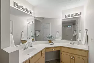 4577 Castlewood Ln, Niceville, FL 32578 - Photo 31