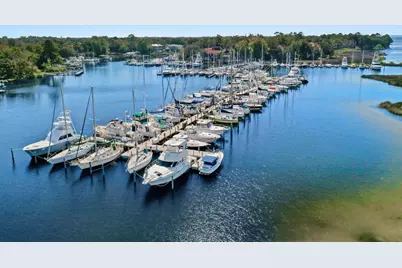 4577 Castlewood Lane, Niceville, FL 32578 - Photo 49
