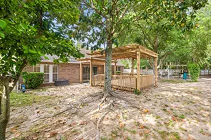 4577 Castlewood Ln, Niceville, FL 32578 - Photo 51