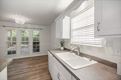 4577 Castlewood Lane, Niceville, FL 32578 - Photo 15