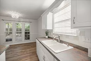 4577 Castlewood Ln, Niceville, FL 32578 - Photo 25