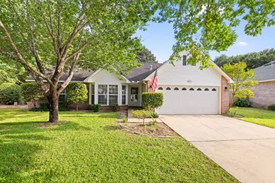 4577 Castlewood Lane, Niceville, FL 32578 - Photo 1