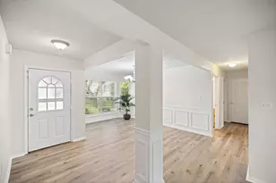 4577 Castlewood Ln, Niceville, FL 32578 - Photo 11