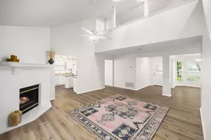 4577 Castlewood Ln, Niceville, FL 32578 - Photo 17
