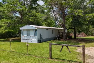 102 W Snapdragon St, Defuniak Springs, FL 32433 - Photo 3