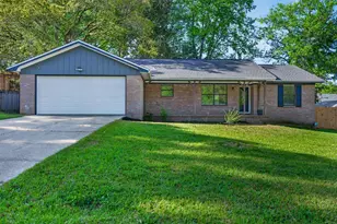 121 Campbell Ave, Crestview, FL 32536 - Photo 1