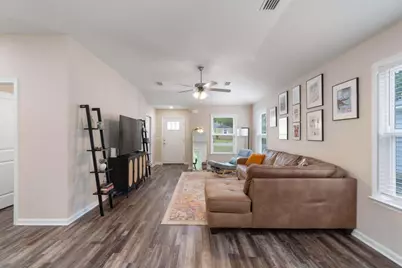 952 Mapoles Street, Crestview, FL 32536 - Photo 7