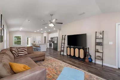 952 Mapoles Street, Crestview, FL 32536 - Photo 5
